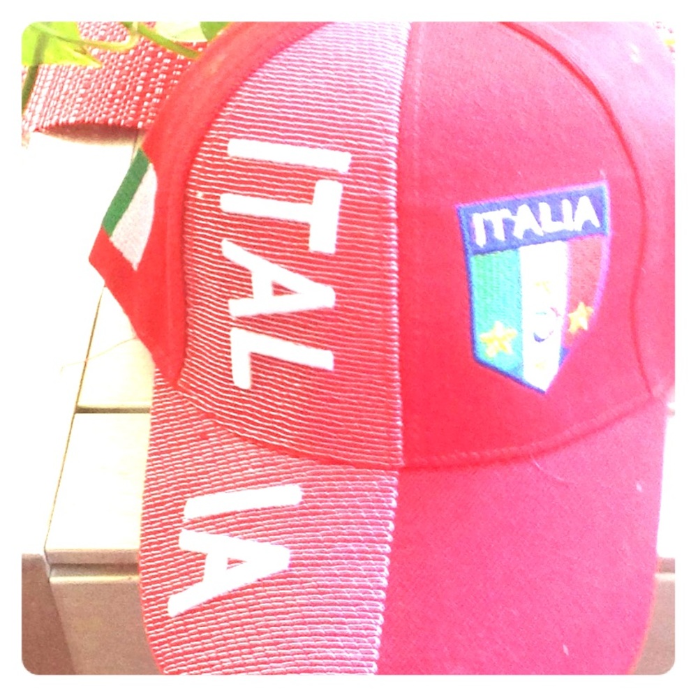 Italia team hat new